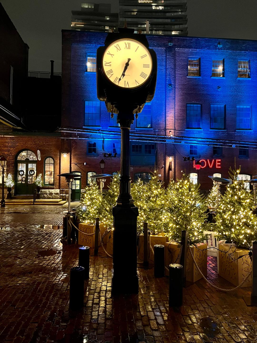 clock toronto